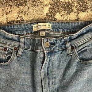 Abercrombie & Fitch Curve Love The Mom Jean: High Waisted/ High Rise— Size 8